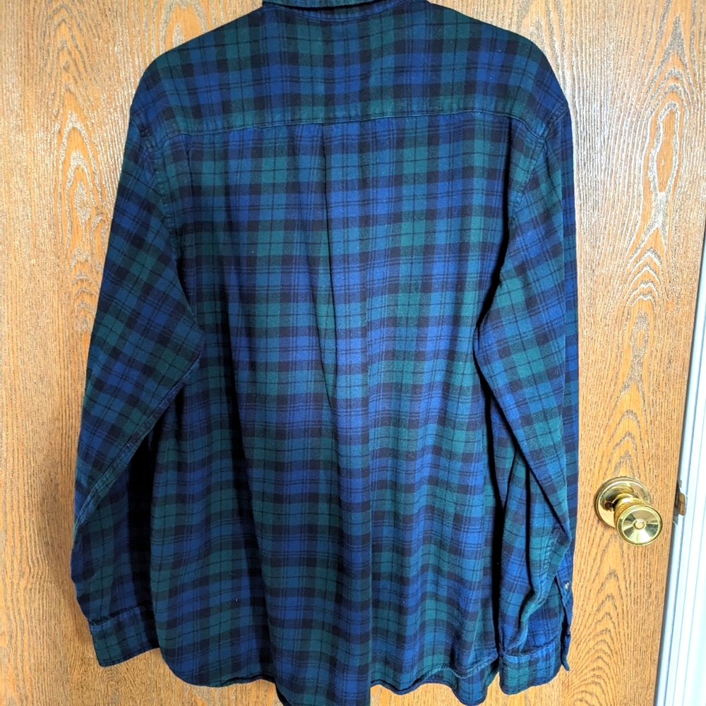 St. John's Bay Men's Plaid Flannel button down shirt Size XL